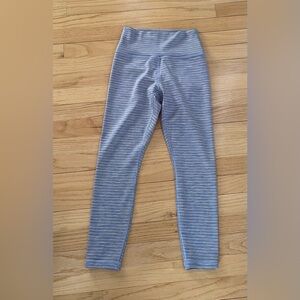 NWOT Athleta Transcend Textured 7/8 Leggings Size S